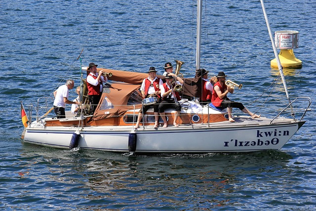 以确保在霍 以确保在霍